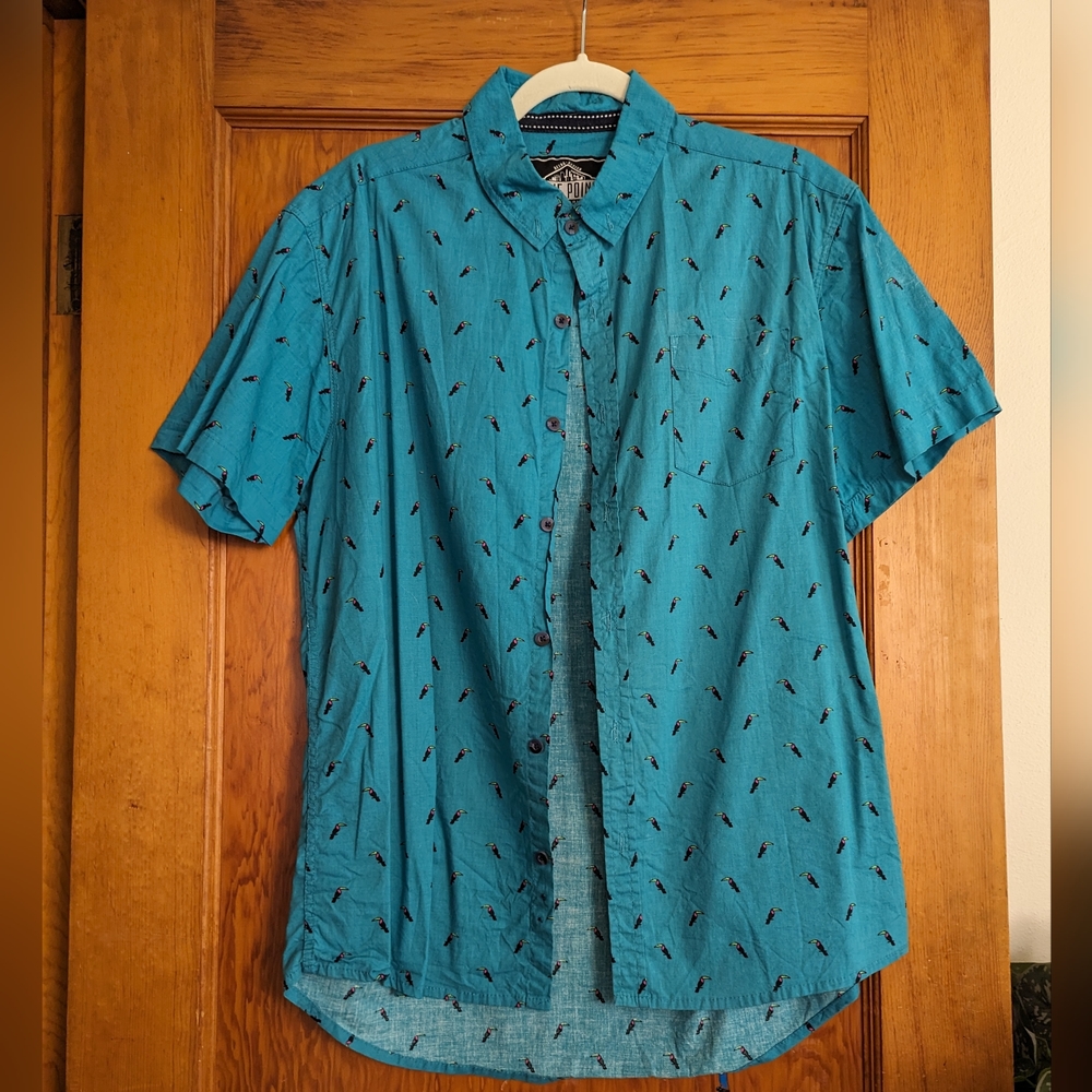 Patterned Toucan Shirt • Vintage • L